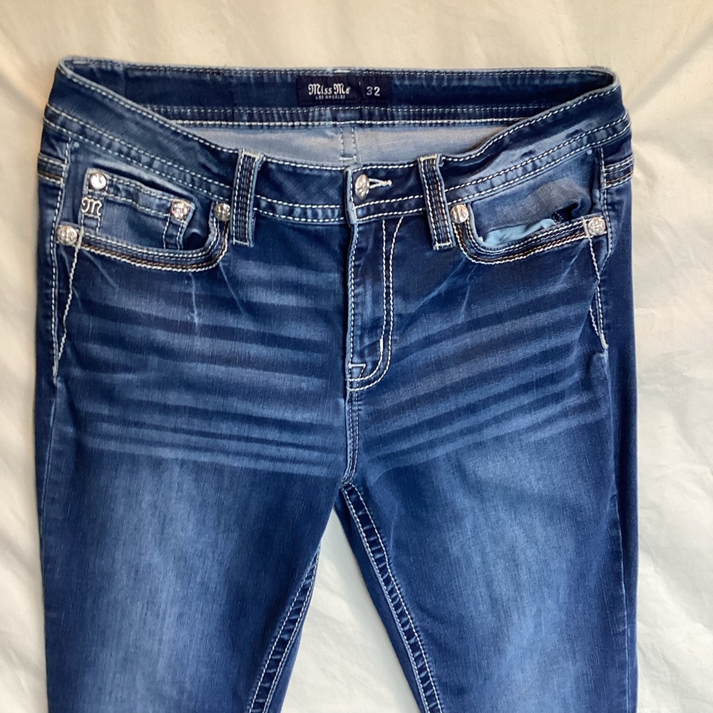 Miss me mid rise Boy cut jeans butterfly embellished - Picture 6 of 11